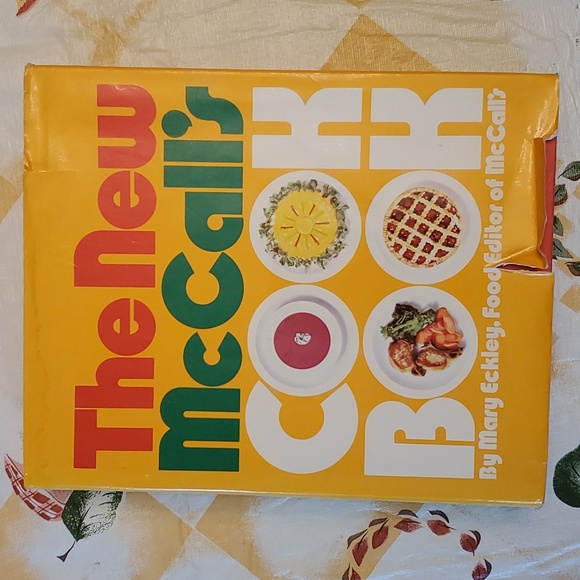 🍳 The New McCall's Cook book 1973 vintage 👨‍🍳 📚 - Picture 3 of 15
